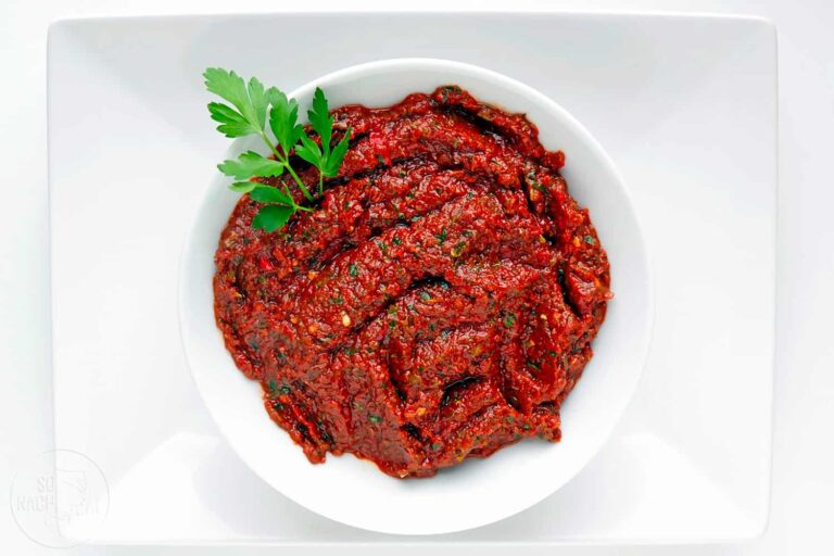 Acılı ezme – scharfe türkische Gewürzpaste