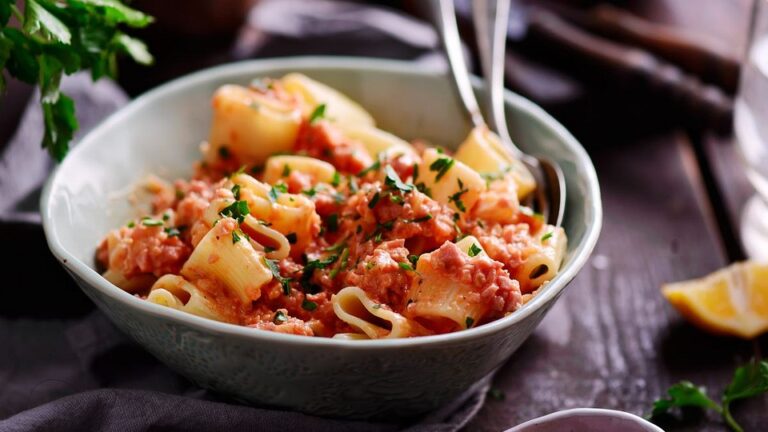 Pasta alla carcerata mit Salsiccia